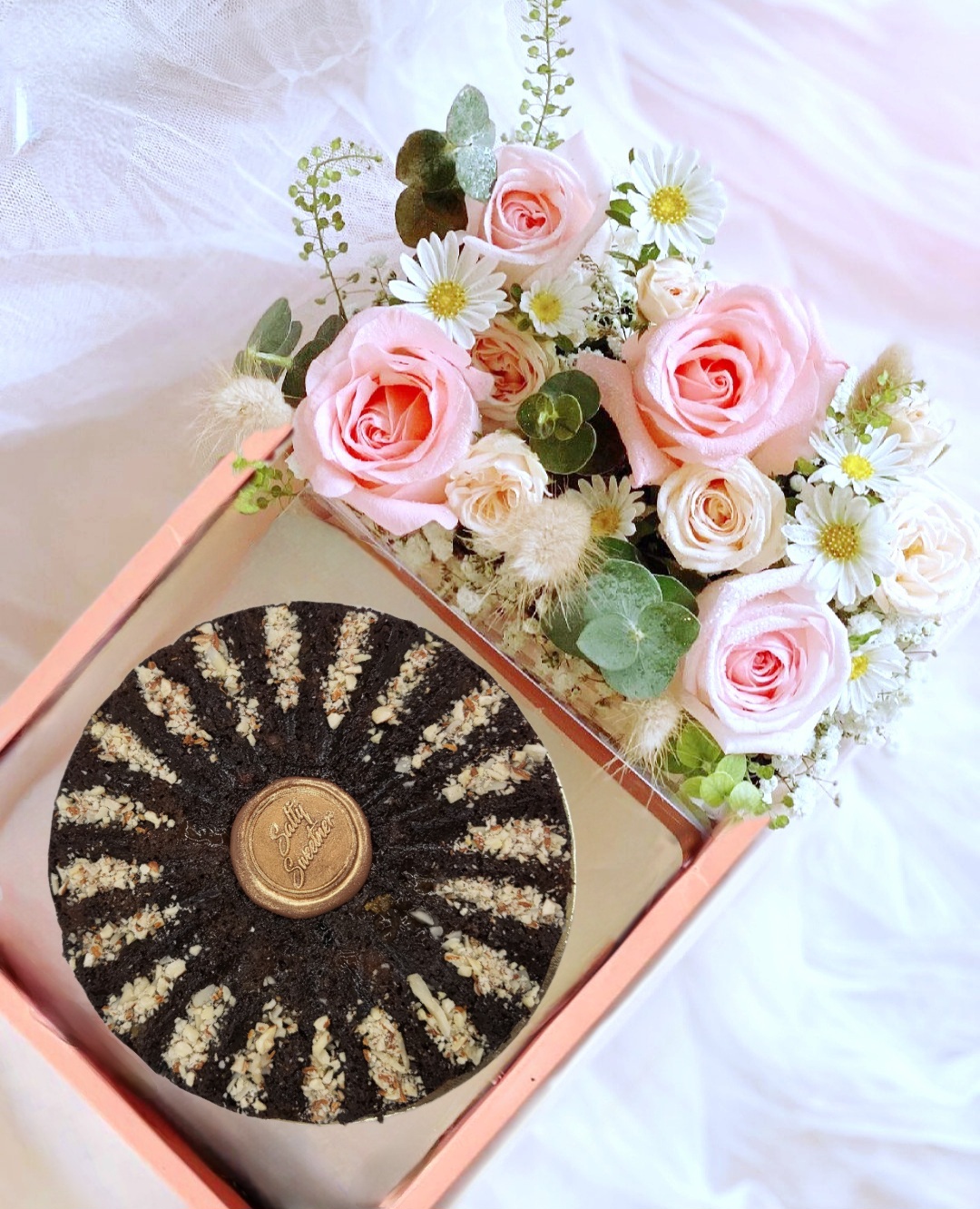 Artisanal Floral Gifting Box